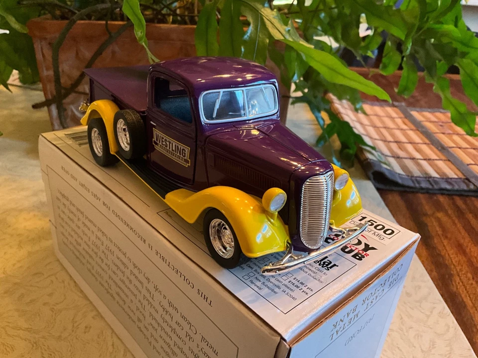 Ford Pickup 1937 edición limitada banco de coleccionista de metal fundido por SpecCast Foto 2 de 4