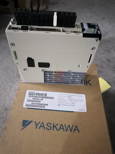 ONE YASKAWA SERVO DRIVE SGDV-R90A01B NEW - Afbeelding 1 van 2