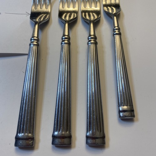 Cambridge CONTINENTAL Stainless 18/10 Glossy Dinner Forks (3) And 1 Salad Fork - Picture 5 of 16