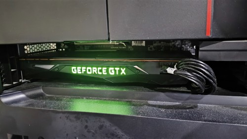 NVIDIA GeForce GTX Titan Xp 12GB GDDR5X Graphics Card Works great