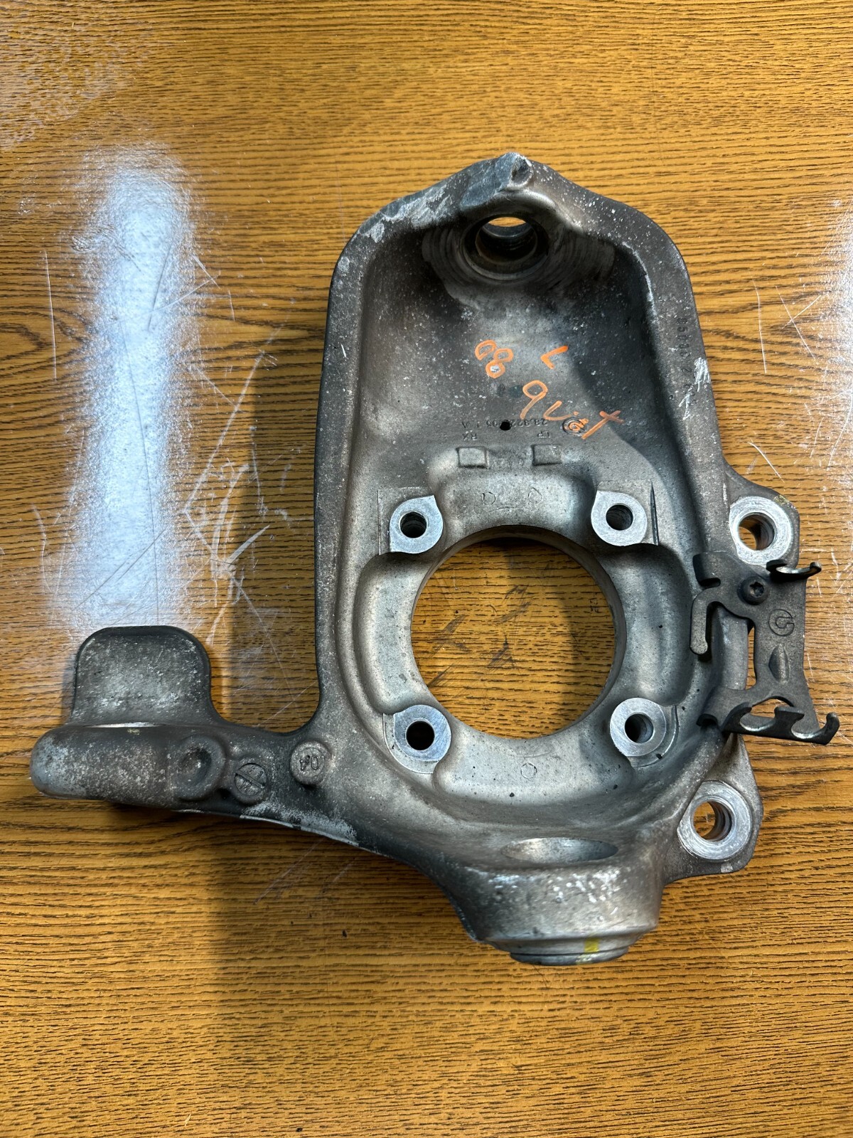 2003-2010 Maserati Quattroporte Left Front Driver Side Spindle Knuckle Hub 58K