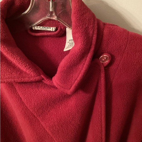 LL BEAN MEDIUM BURGUNDY FLEECE FLOOR LENGTH ROBE WITH WAIST TIE AND POCKETS - Picture 6 of 7