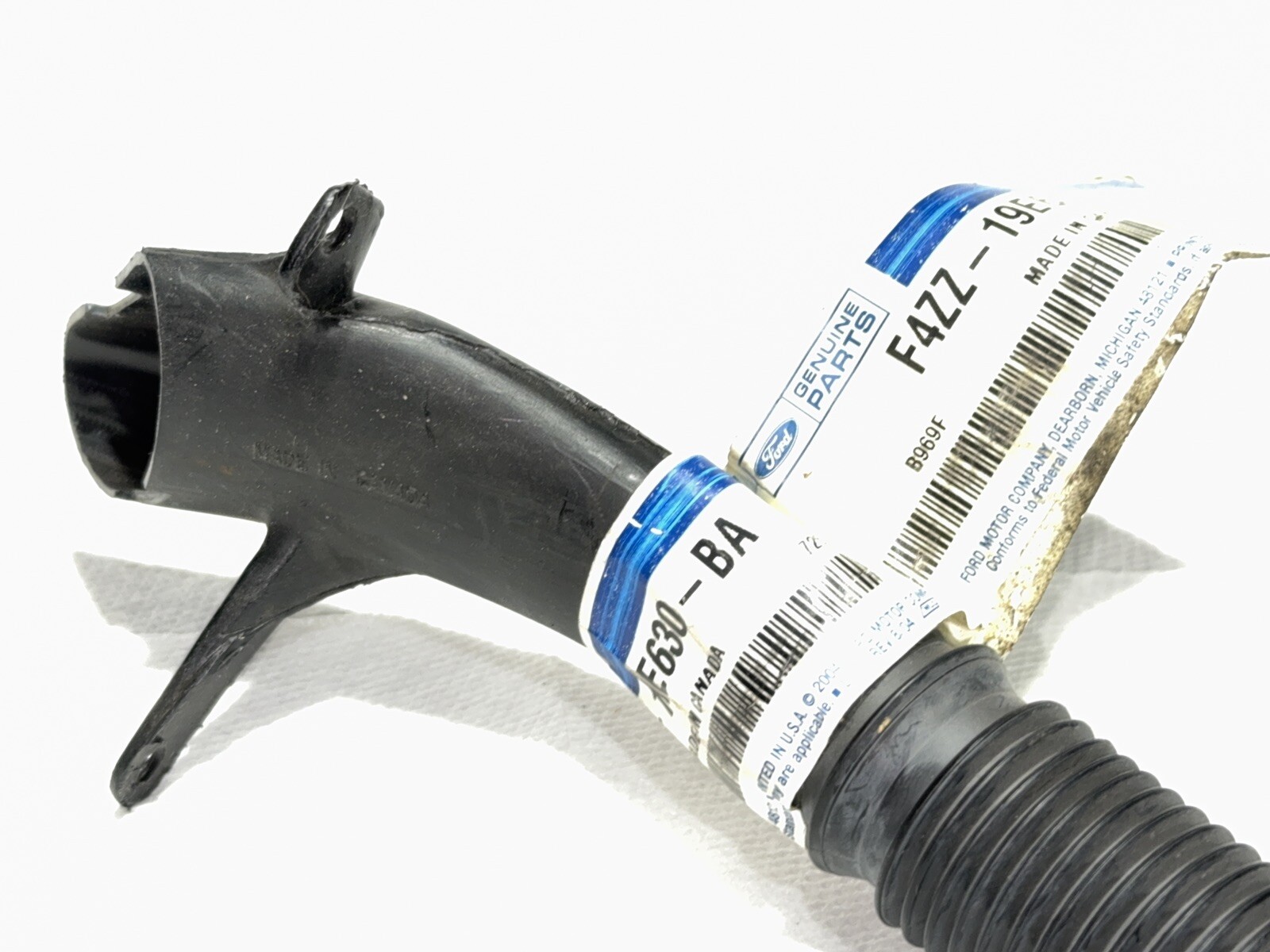 Genuine FORD F4ZZ-19E630-BA Windshield Defrost Duct RH 1999-2004 Mustang