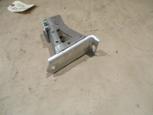 Ferrari 458 Italia - Bracket Fastening Dashboard Crossmember To Tunnel -82469600