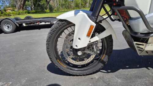 2016 KTM Super Adventure 1290 - Picture 7 of 12