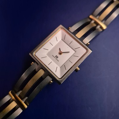 Exklusive Danish Design Damen Uhr   Edles Bicolor-Titan & Saphirglas