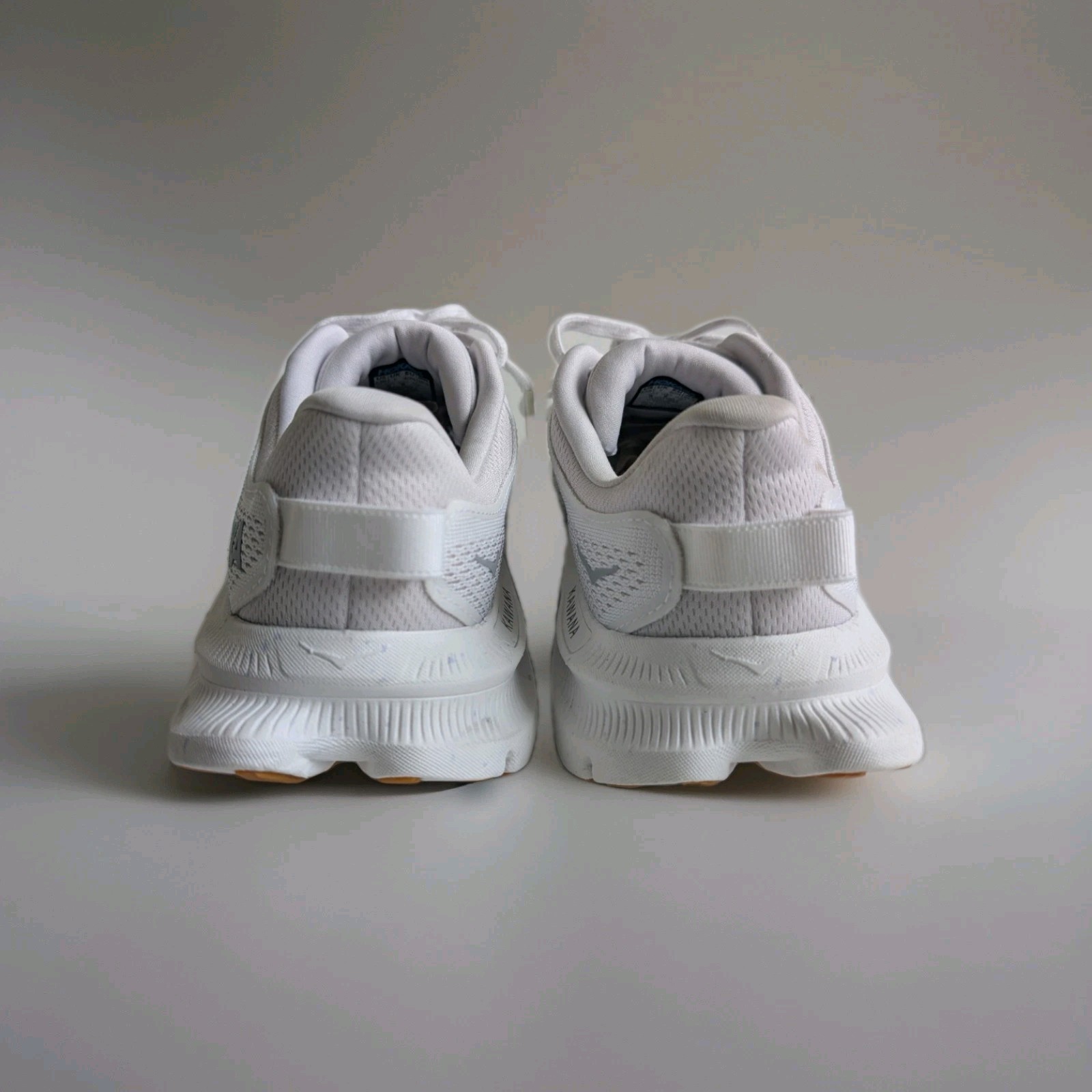 Hoka One Kawana 2 Women's Size 9 B White Nimbus Cloud Gum Shoes 1147913-WNCL. thumbnail 8