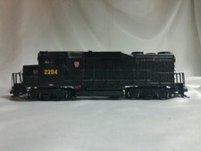 Bachmann HO Scale Diesel Locomotive Road #2204 RUNS (No Box)