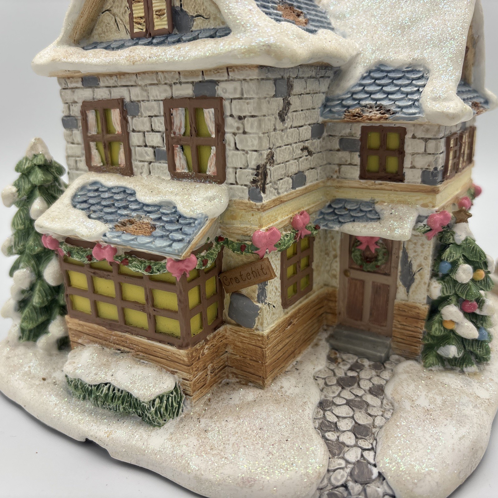 Hawthorne Precious Moments Christmas Carol Village Bob Cratchit House R77