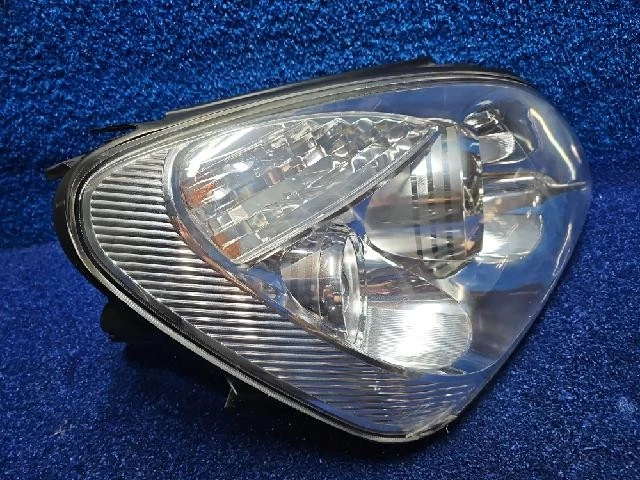 Faro derecho KIA Rondo 2010 nuevo Carens Foto 3 de 4