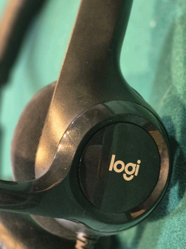 Logi Headset Headphones with Microphone, PC, Laptop, School, Work - Image 2 of 4