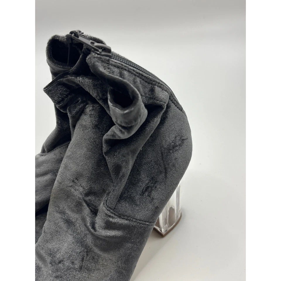 Botas Charlotte Russe para mujer negras de terciopelo con tacón ancho transparentes talla 7 Foto 3 de 4