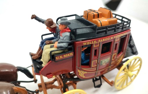 Matchbox  Yesteryear 1:43 Scale Model YSH3 Wells Fargo 1875 Stagecoach - Picture 2 of 7