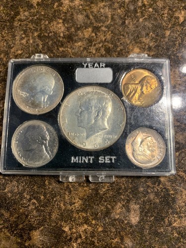 1964 Mint Set_5 Coin P Set_ .90 Fine Silver _ Plastic Case_