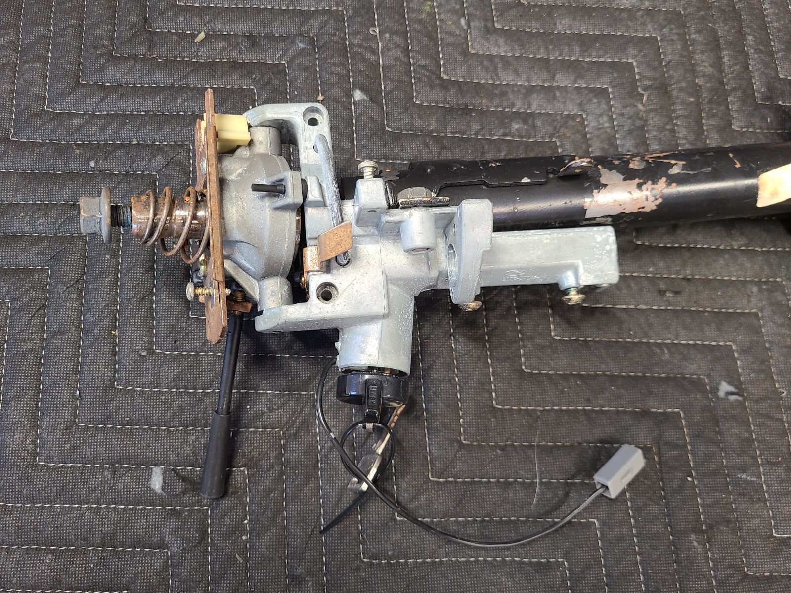 8389 Ford Fox Body Mustang Steering Column Tilt 19831989 87 1987 OEM