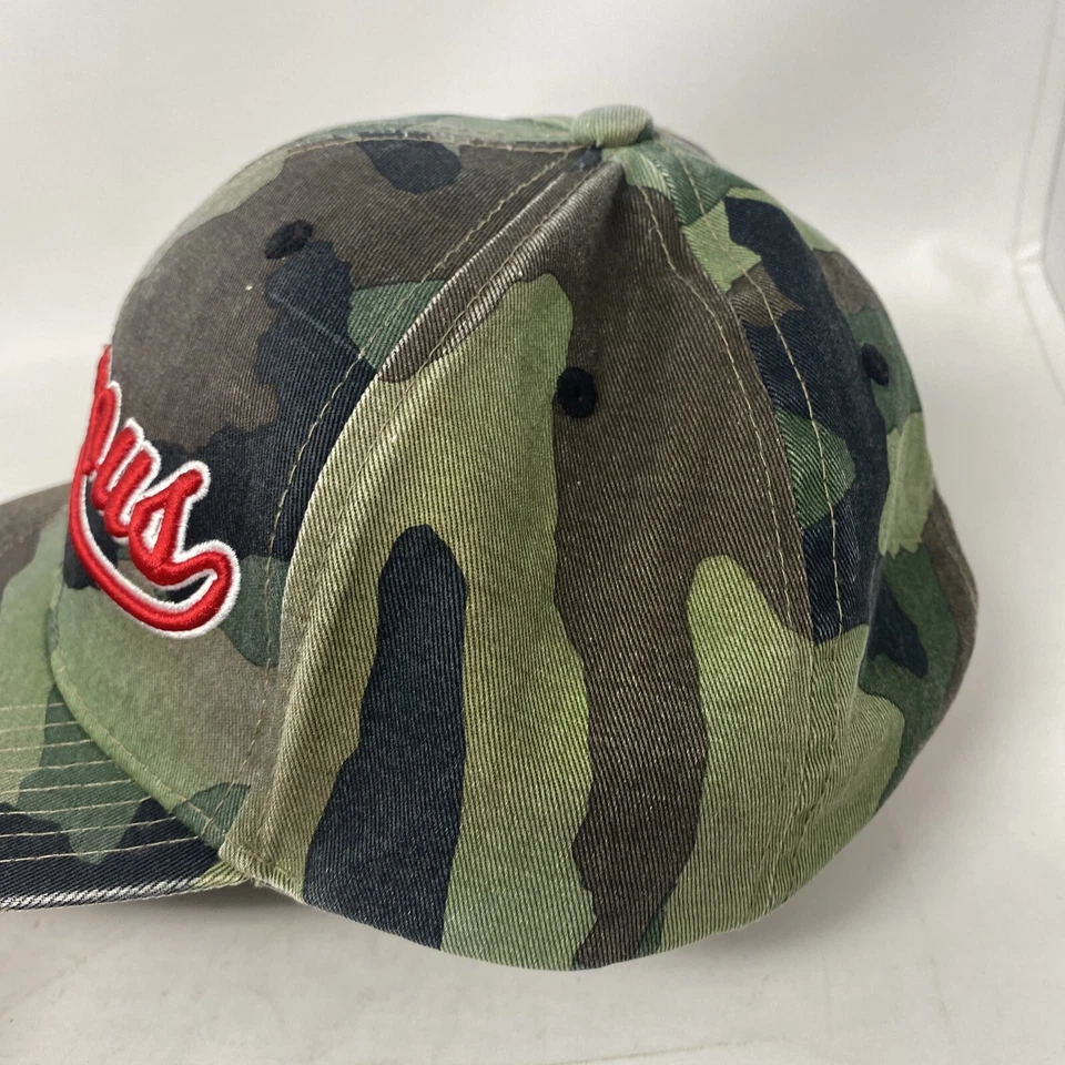 Rock Smith Infame Gorra Snapback Estilo Béisbol Camuflada y Roja Bordada Foto 4 de 4