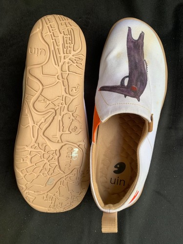 UIN Footwear red riding hood/bad wolf on white canvas slip on travel shoes-9 - Picture 5 of 5