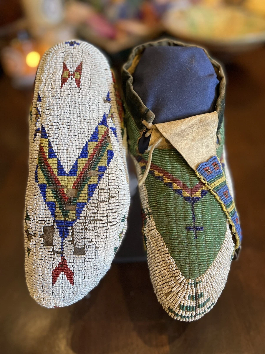 Lakota beaded hotsell moccasins