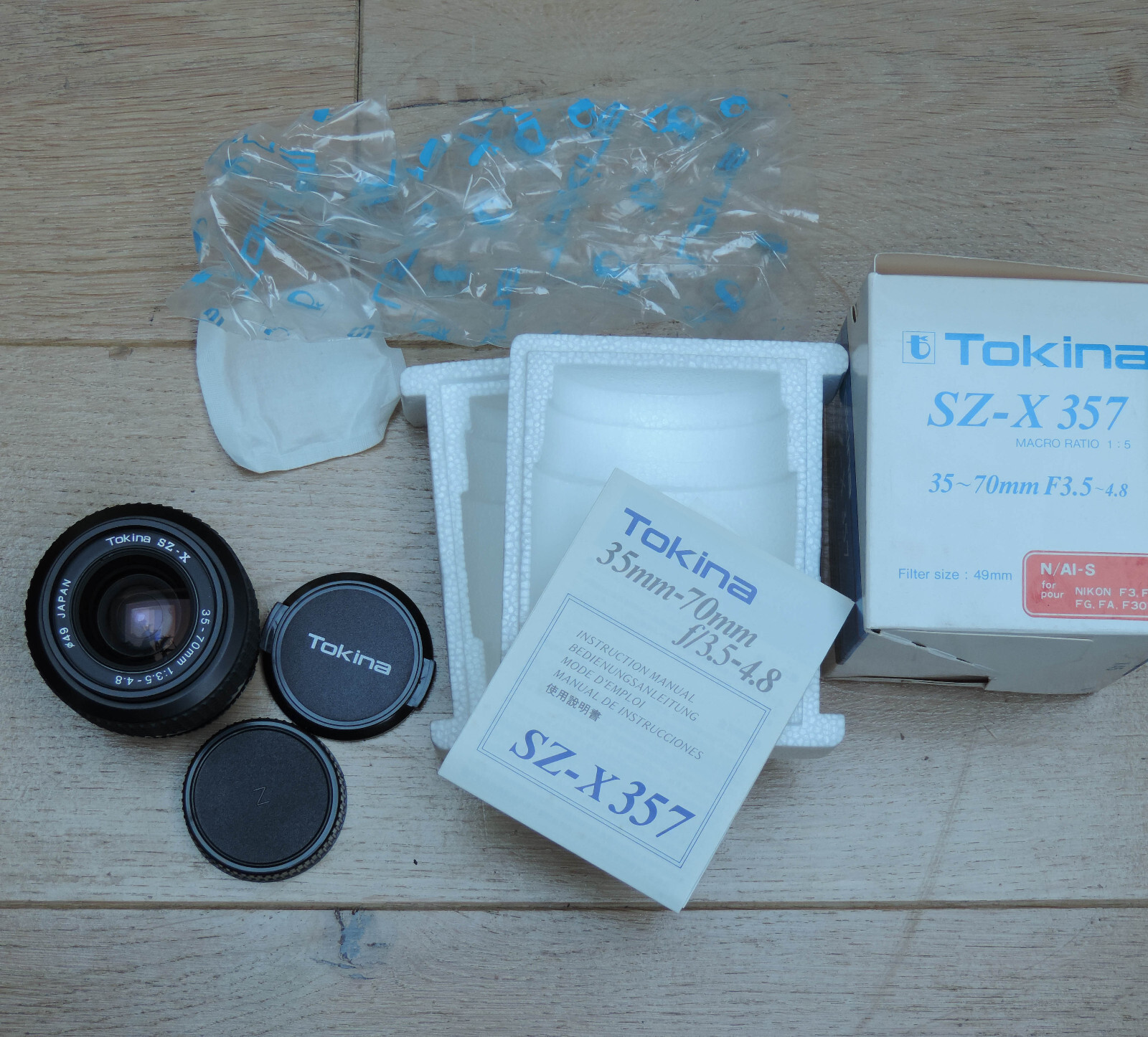 Zoom Tokina SZ-X 357 Macro 1:3.5-4.8 à mise au point rapprochée nette pour Nikon