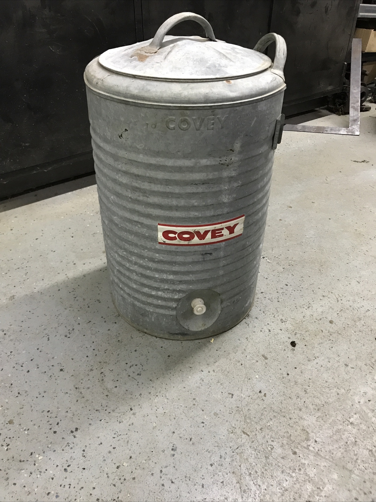 Vintage Covey Cooler Galvanized 10 gallon water picnic advertising
