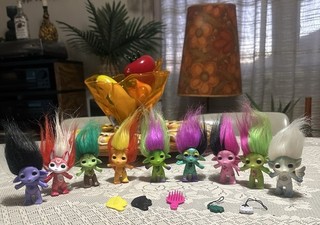 The Zelfs Moose Toys Medium Figure Lot Bundle 9x Series 1 2 3 Trolls Dolls
