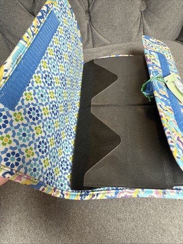 Vera Bradley Capri Blue - Retired 40 CD /DVD Disc Holder New with Tags - Picture 4 of 4