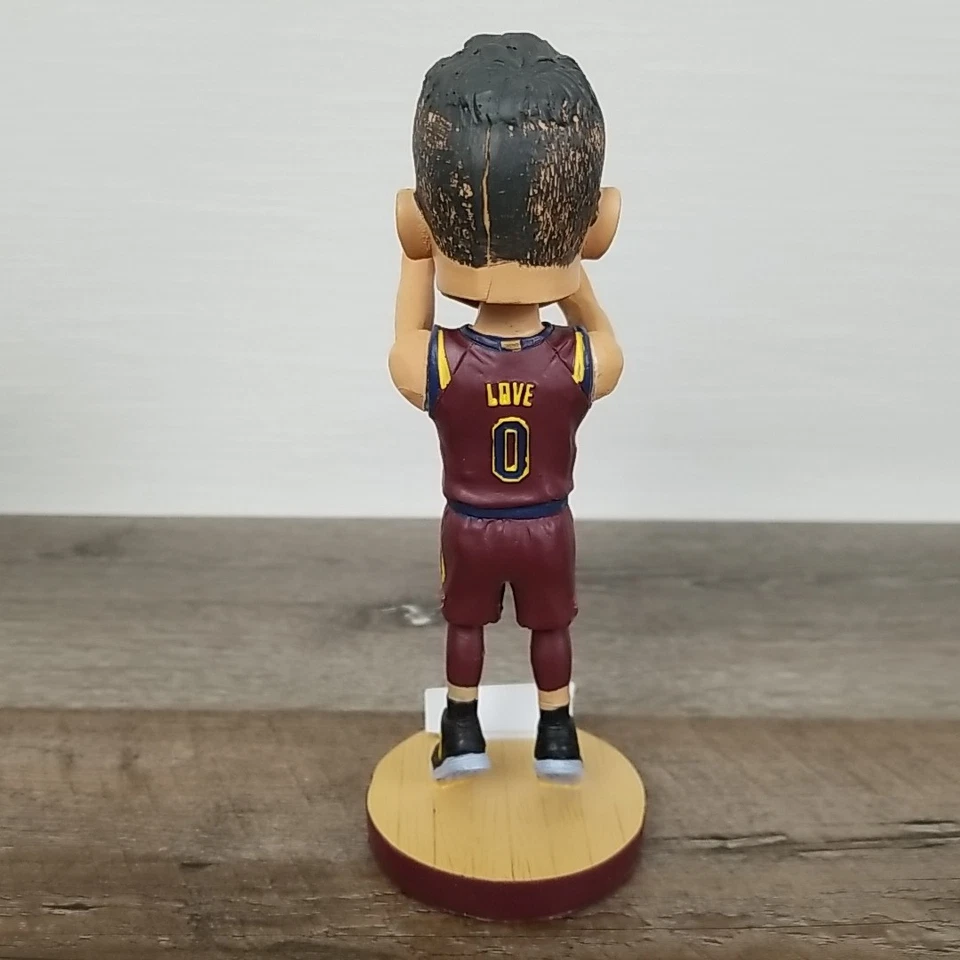 Kevin Love 2018 Bobblehead Cleveland Cavaliers 26 de noviembre de 2018 Foto 3 de 4