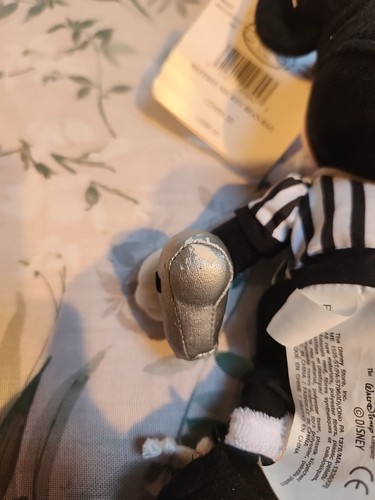 NOS REFEREE MICKEY (Mickey Mouse) 9.5" Beanie DISNEY STORE EXCLUSIVE w/ TAG - Picture 9 of 10