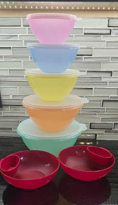 Tupperware 14 piece Wonderlier BOWL SET Opaque Lids & 2 EXTRA WITH DIP HOLDERS