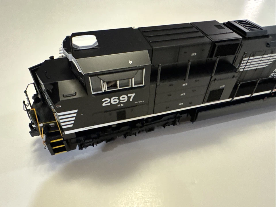 MTH Trains Norfolk Southern #2697 SD70M Diesel PS 3.0 No. 20-20745-1 NEW (other) - Image 4 of 4
