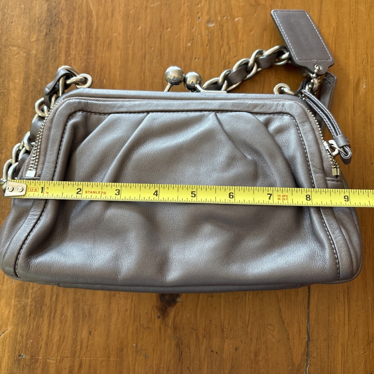 ◎美品◎ COACH スパンコール kisslock パーティバッグ シルバー COACH® Outlet | Soft Kisslock Clutch