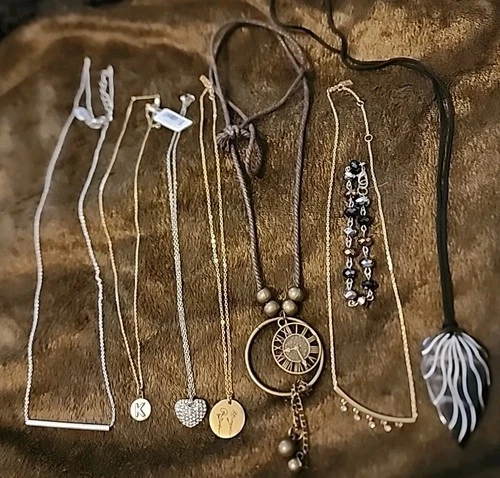 Vintage Silver Gold Tone 18k Vermeil Mixed Lot Costume Jewelry 8 Wearable pcs.