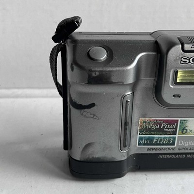 Sony Mavica MVC-FD83 0.9MP Digital Camera - Silver (MVCFD83) for