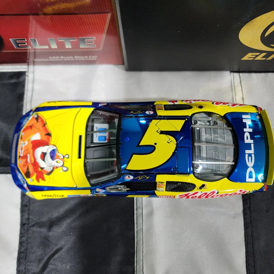 RCCA 1/24 2006 Kyle Busch #5 Kellogg's Chrome Elite #004 of Just 108 Made - Image 3 of 4