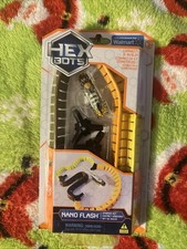 HEXBOTS Yellow Nano Flash Starter Set with Flexible Wall Series 01 EXCLUSIVE NEW