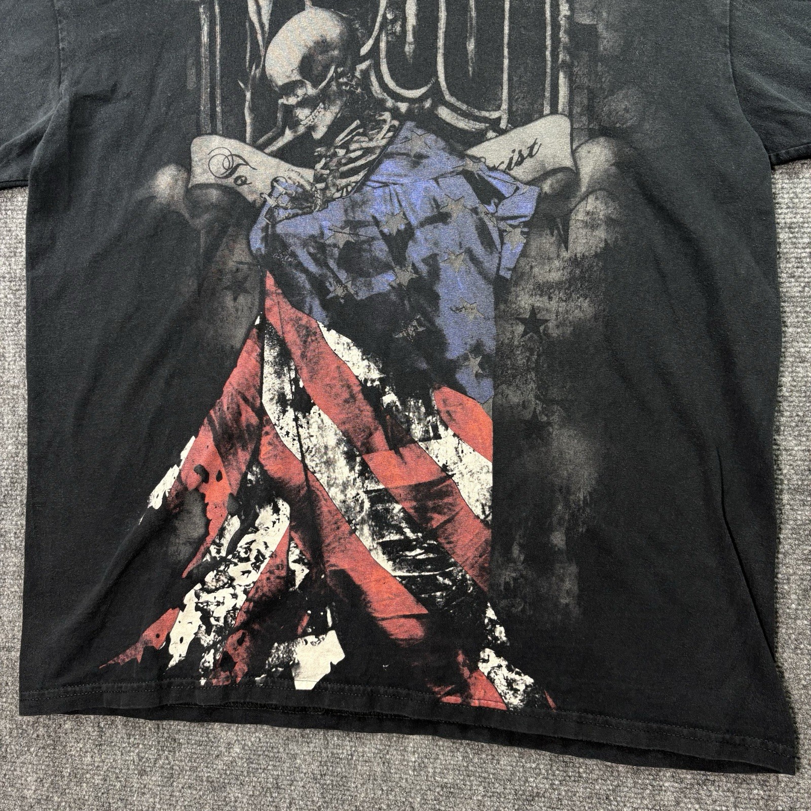 Y2K TAPOUT T-Shirt Men’s XL FADED Black Skull American Flag AOP Double Sided