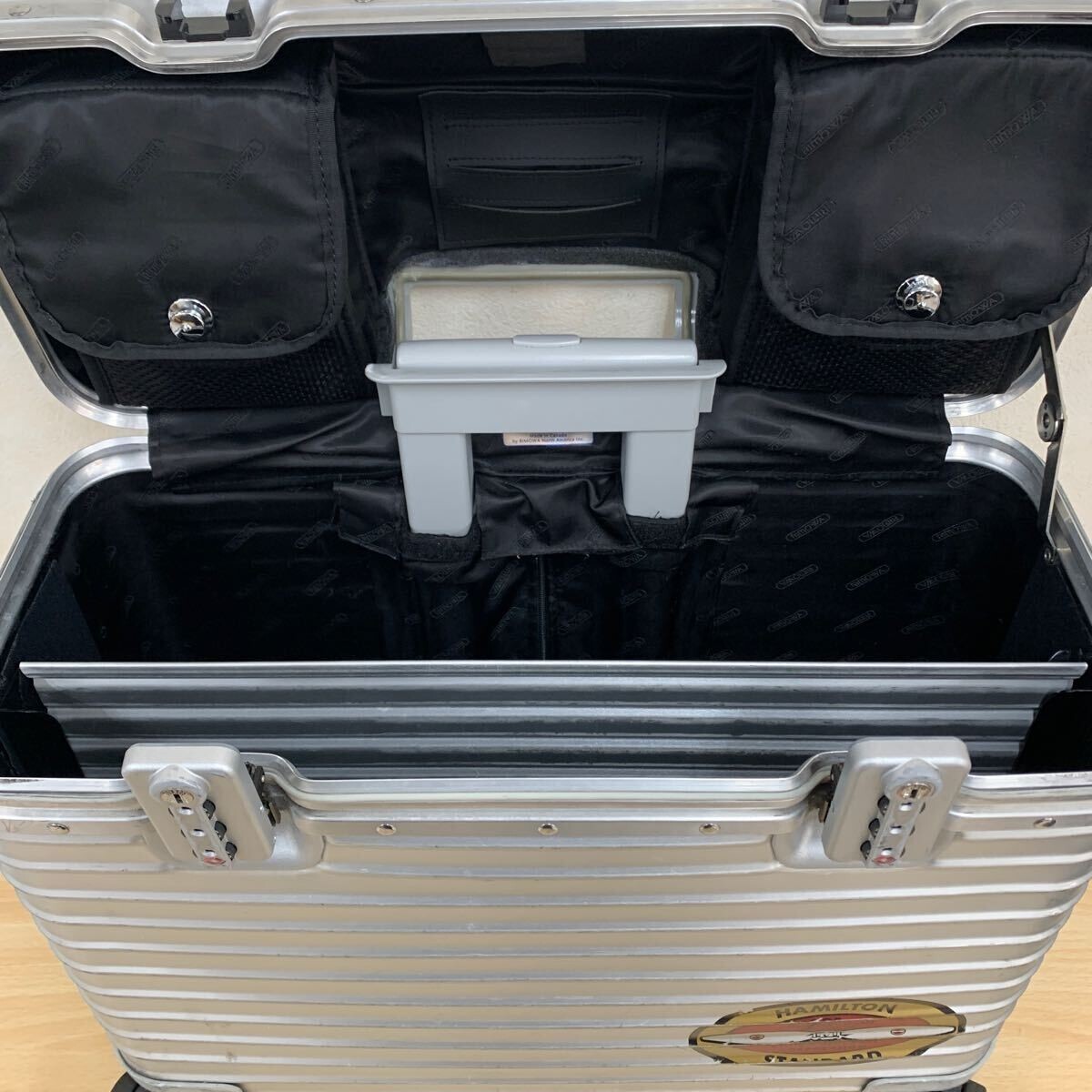 Rimowa Topas Pilot 34L Silver 4 wheels Carry Case Suitcase