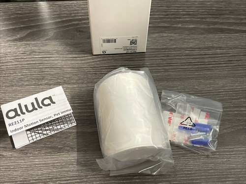 alula RE211P Indoor PIR Motion Sensor - Pet Immune - Honeywell + 2GIG Compatible - Picture 4 of 6