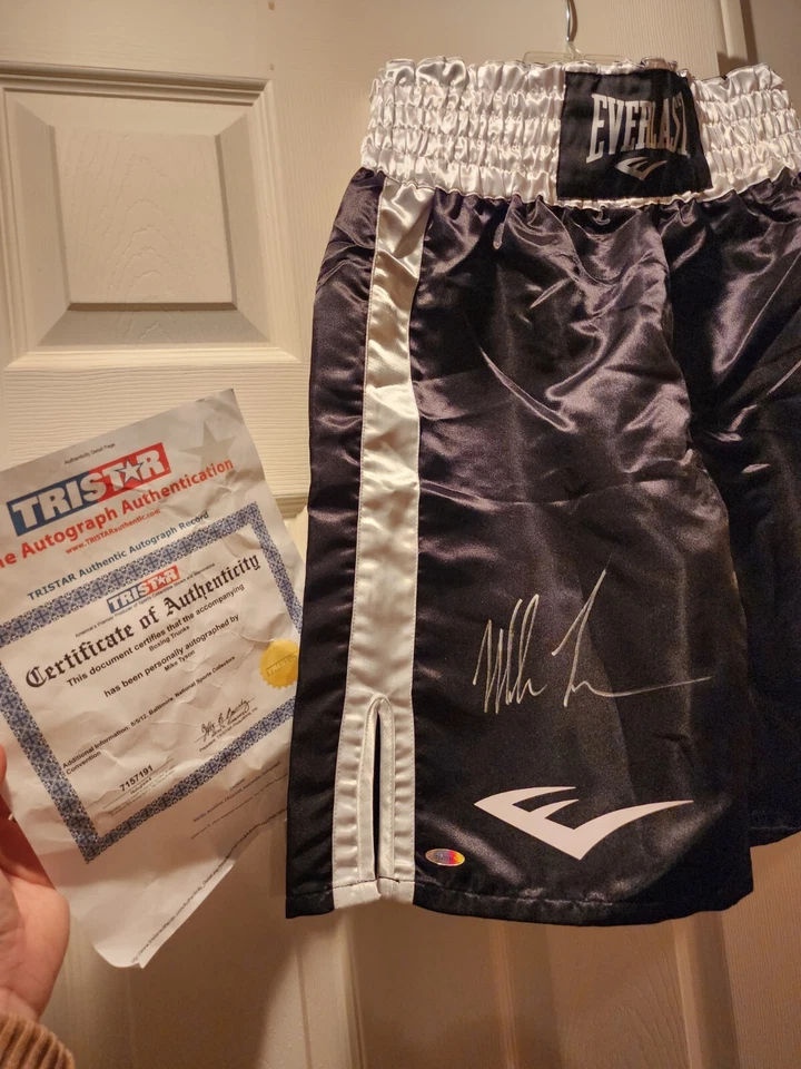 MIKE TYSON SIGNED EVERLAST BLACK BOXING TRUNKS AUTOGRAPHED TRISTAR - Image 4 of 4