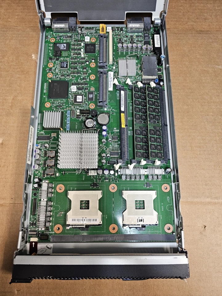 IBM 8843-01U BladeCenter HS20 Xeon 2.8GHz 1GB DDR2 Server 26K5967 25K9469 - Image 3 of 4