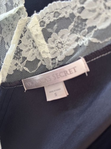 Victoria's Secret lingerie satin lace romper tap pants one piece gray teddy XS - Picture 6 of 6
