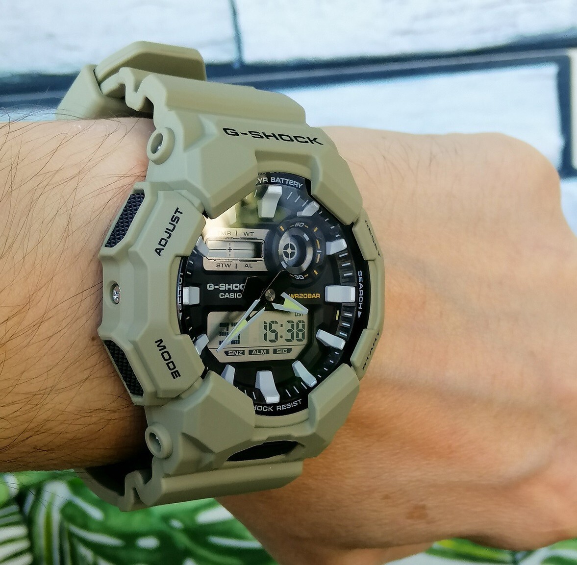 Casio G-Shock GA-010-5A Beige Large Case Analog Digital Quartz