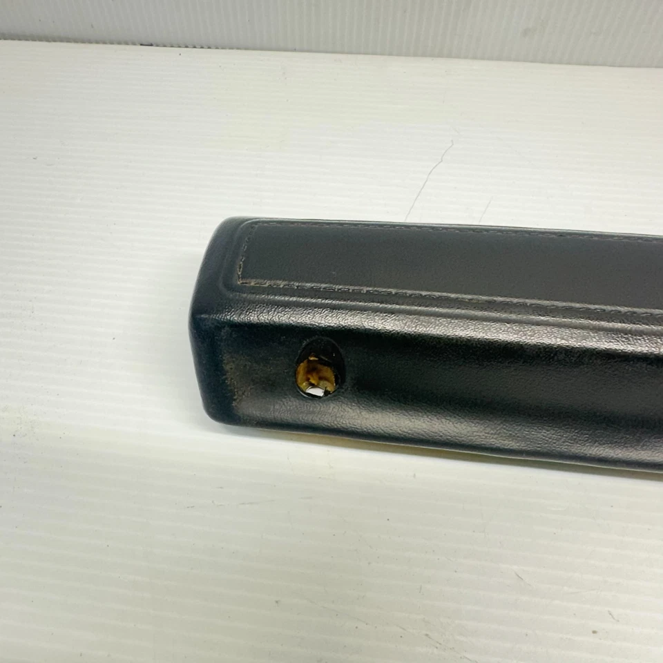 66-68 Plymouth Fury III Arm Rest Pad Black Armrest Passenger - Изображение 2 из 4