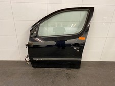 Porte avant et accessoires Daihatsu YRV