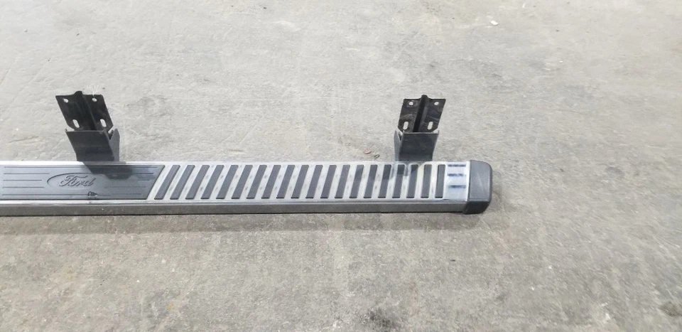 16 FORD F250 SUPER DUTY RUNNING BOARD RIGHT PASSENGER CHROME CREW CAB Foto 4 de 4