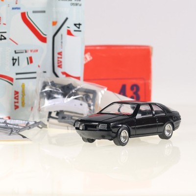 Solid Renault Fuego Top 43 1982 Rexona / Avia #16 No. 32 1/43 Noir in KIT