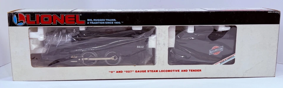 Lionel 6-18612 C&NW 4-4-2 Steam Locomotive & Tender O Gauge New in Box - Image 2 of 4