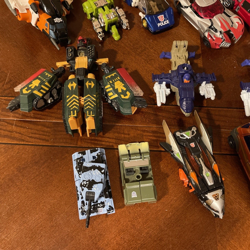 24 Hasbro Transformers Lot - RID, ROTF, Dark Moon, Studio - Generations Figures - Picture 2 of 12