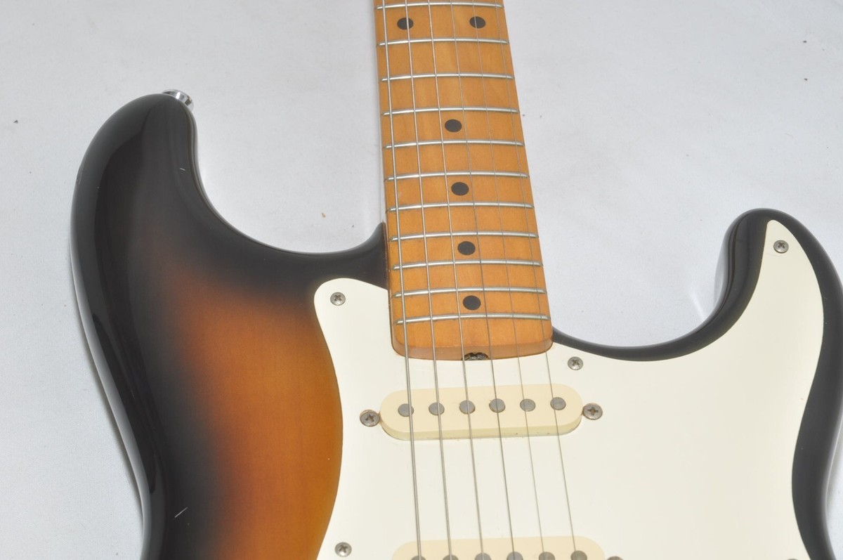 Fender Japan Stratocaster 1993-1994 Electric Guitar Ref No