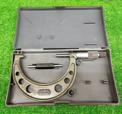 MITUTOYO OM-100 OUTSIDE MICROMETERS 103-140 tested